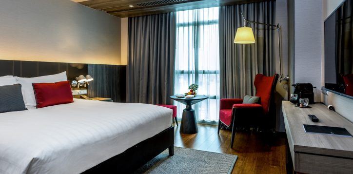 bangkok-city-hotel-executive-room-full-2-2