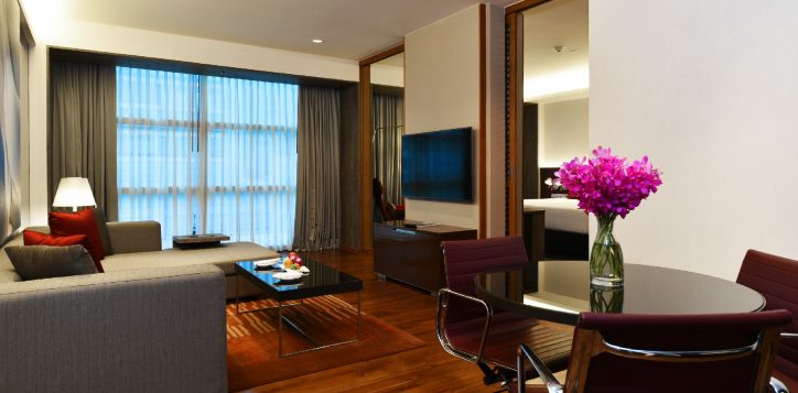 bangkok-city-hotel-suite-full-2-2