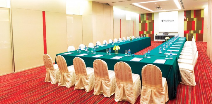 meeting-events-beta-u-shape-2-2