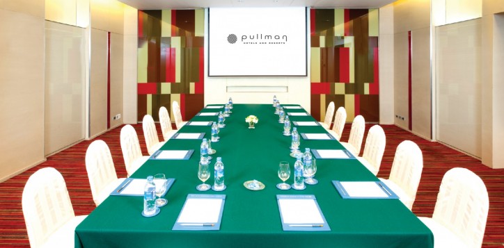 meeting-events-beta-boardroom-2-2