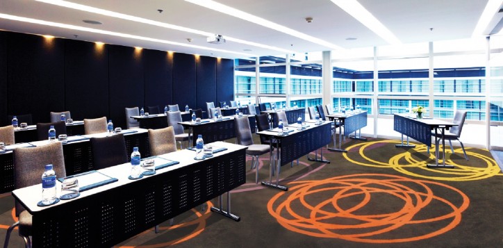 meeting-events-fitting-bg-2