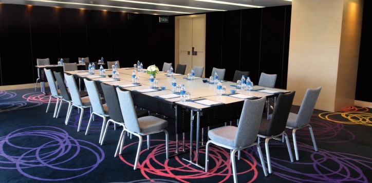 meeting-events-omega-boardroom-2