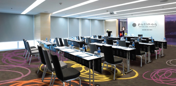 meeting-events-omega-classroom-2