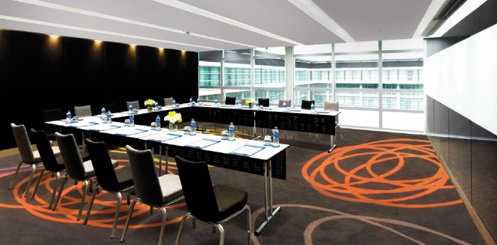 meeting-events-sigma-u-shape-2