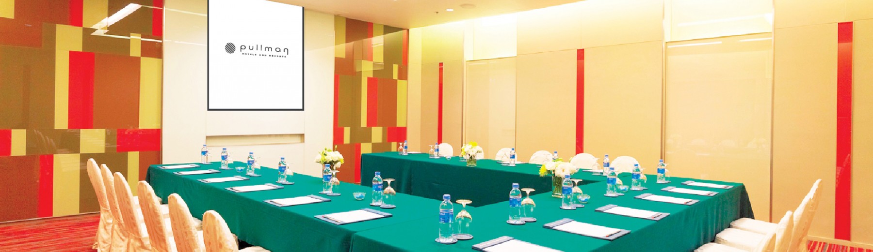  "THE SIXTH" MEETING ROOM