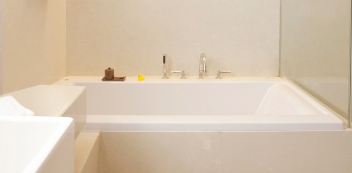 room-suites-deluxe-background2-2