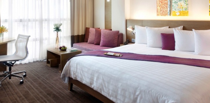 room-suites-executive-background-2