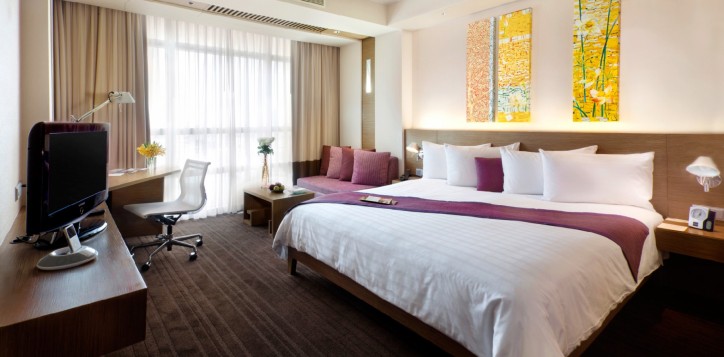 room-suites-executive-background-2