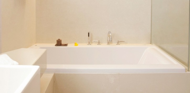 room-suites-executive-background2-2