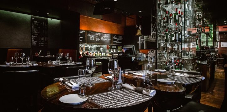 wine-bar-in-bangkok2-2