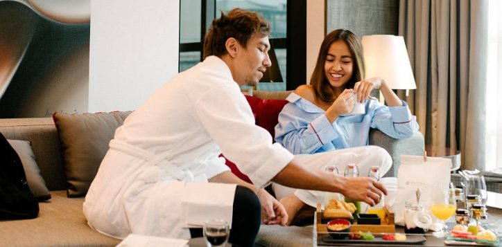 room-with-free-breakfast-2